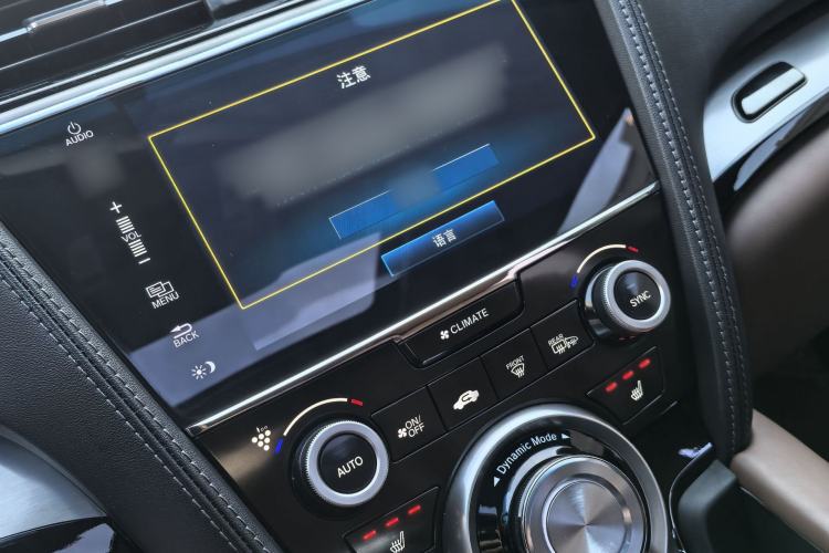 Used Acura CDX 2019 1.5T Two-Wheel Drive Deluxe Edition Interior 11