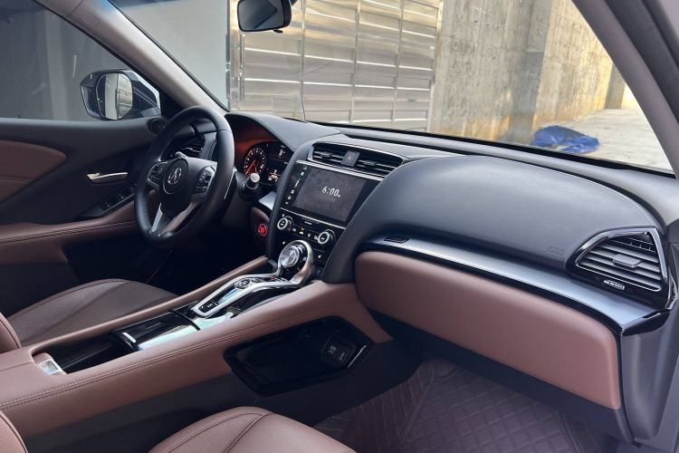 Used Acura CDX 2019 1.5T Two-Wheel Drive Deluxe Edition Interior 3