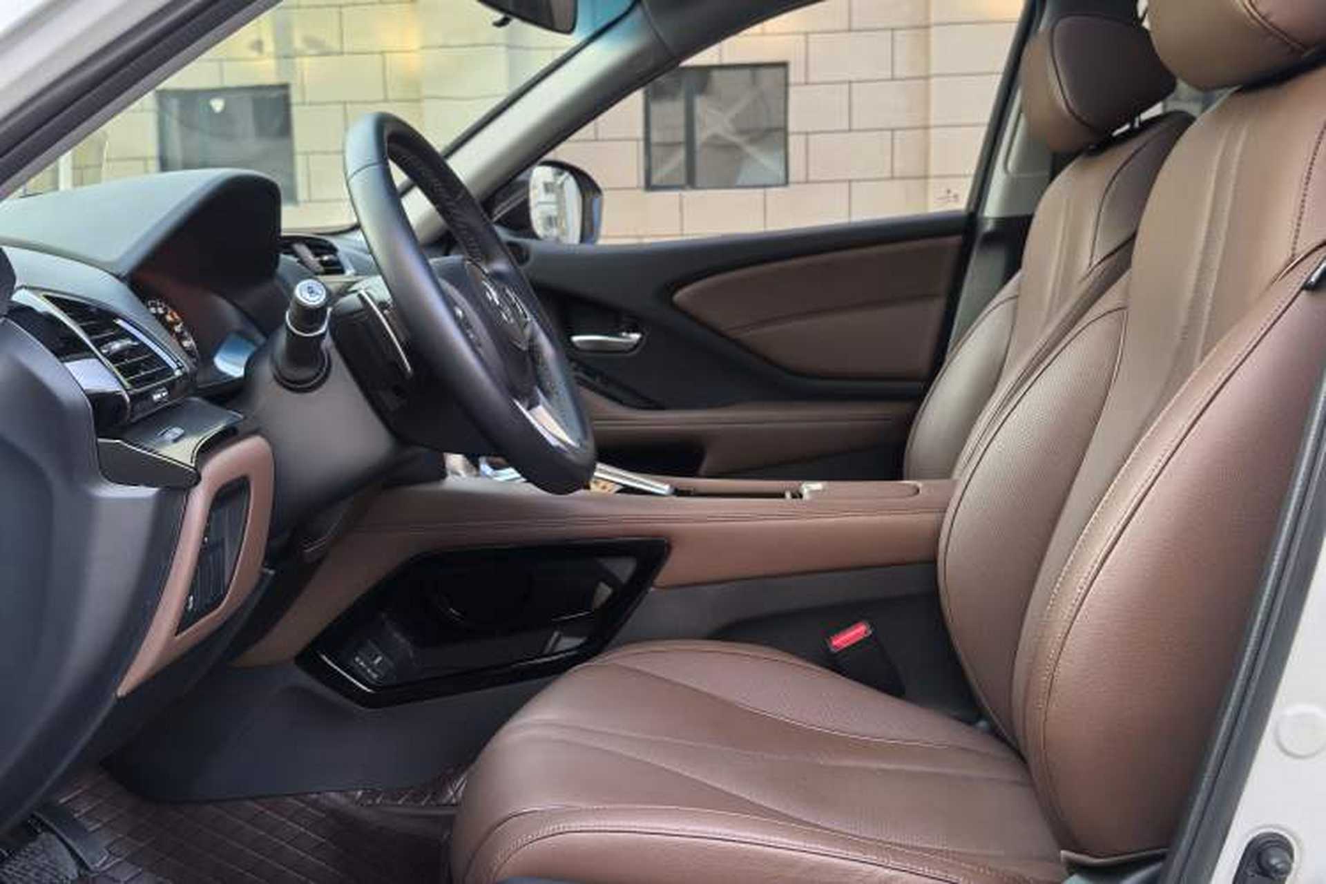 Used Acura CDX 2019 1.5T Two-Wheel Drive Deluxe Edition Interior 6