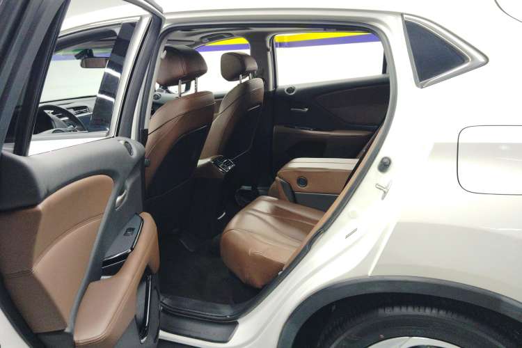 Used Acura CDX 2019 1.5T Two-Wheel Drive Deluxe Edition Left Rear Seat