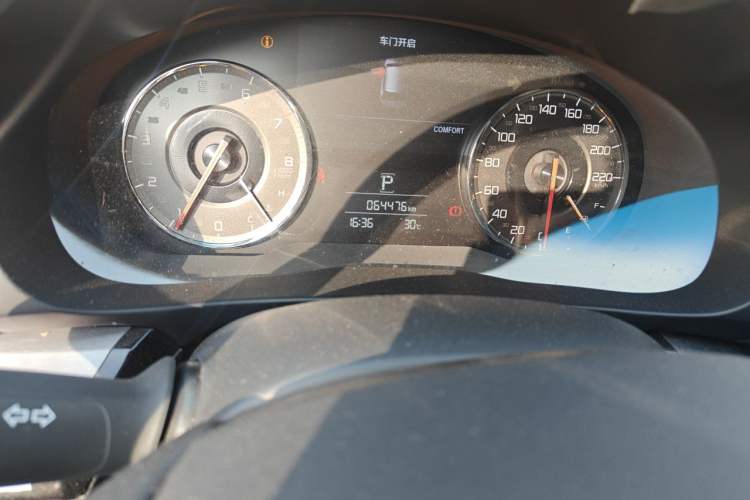 Used Acura CDX 2019 1.5T Two-Wheel Drive Deluxe Edition Odometer Close Up