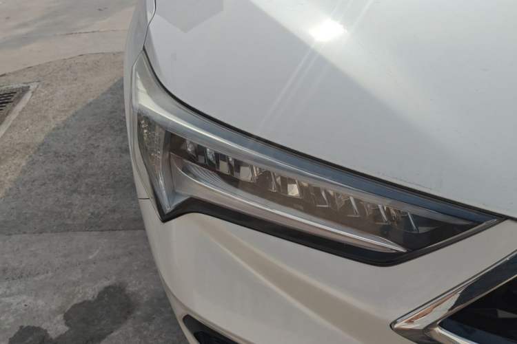 Used Acura CDX 2019 1.5T Two-Wheel Drive Deluxe Edition Right Front Headlight
