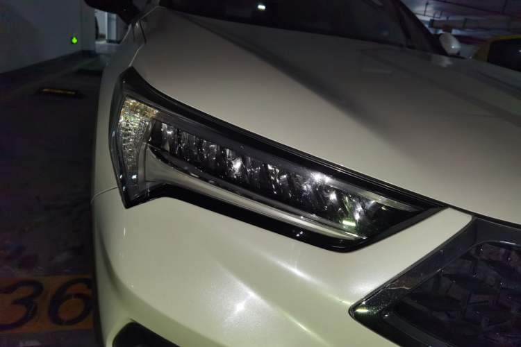Used Acura CDX 2019 1.5T Two-Wheel Drive Enjoyment Edition Right Front Headlight