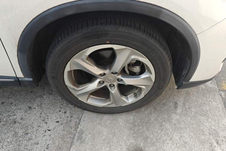 Used Acura CDX 2019 1.5T Two-Wheel Drive Deluxe Edition Right Front Wheel Hub