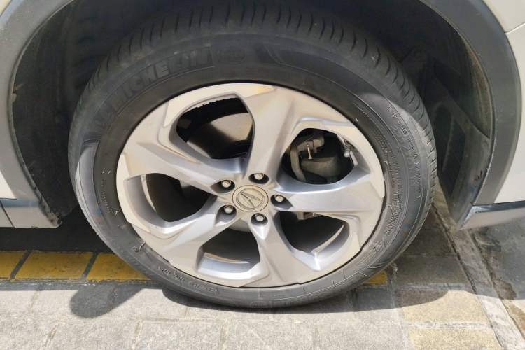 Used Acura CDX 2019 1.5T Two-Wheel Drive Deluxe Edition Right Front Wheel Hub