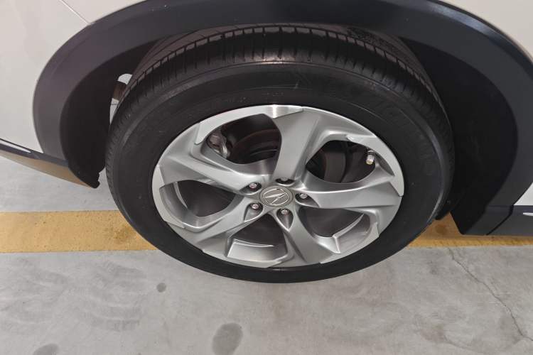 Used Acura CDX 2019 1.5T Two-Wheel Drive Deluxe Edition Right Rear Wheel Hub