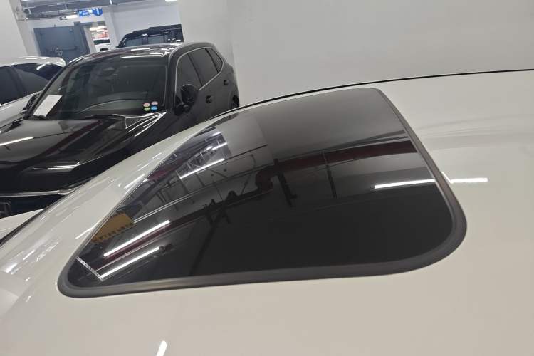 Used Acura CDX 2019 1.5T Two-Wheel Drive Deluxe Edition Roof