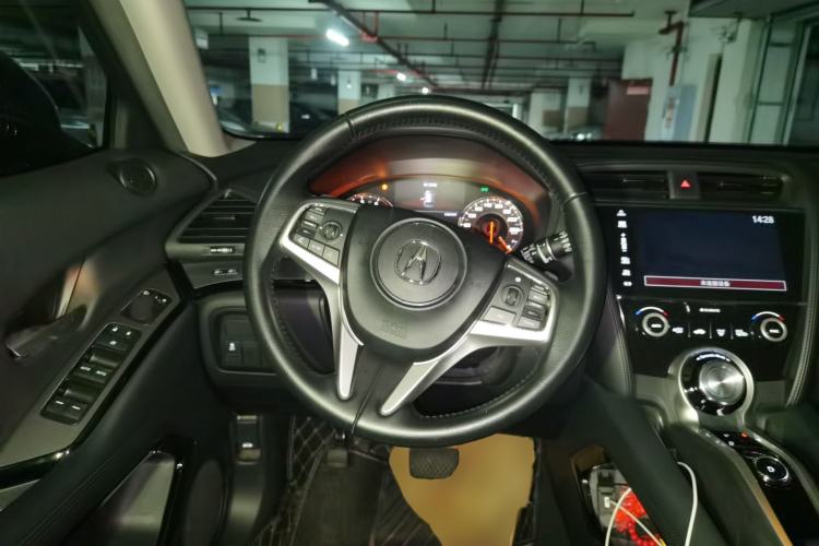 Used Acura CDX 2019 1.5T Two-Wheel Drive Enjoyment Edition Steering Wheel