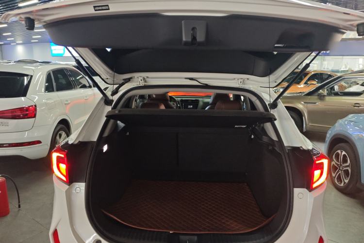 Used Acura CDX 2019 1.5T Two-Wheel Drive Deluxe Edition Trunk