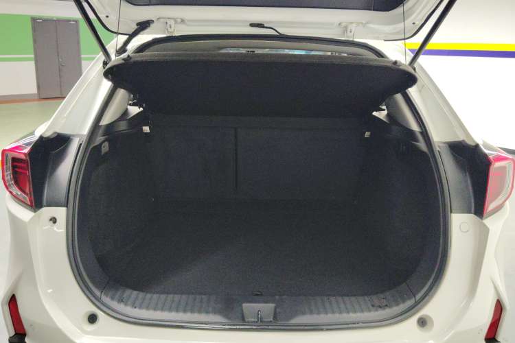 Used Acura CDX 2019 1.5T Two-Wheel Drive Deluxe Edition Trunk