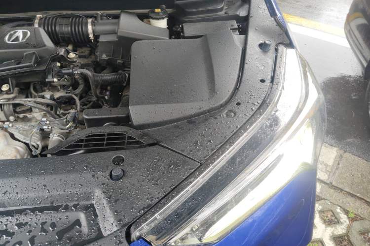 Used Acura CDX 2021 1.5T Two-Wheel Drive Deluxe Edition Engine Bay Left