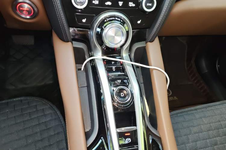Used Acura CDX 2021 2.0L Two-Wheel Drive Quality Edition Hybrid Gear Lever
