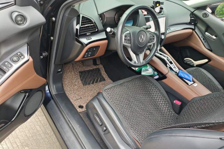 Used Acura CDX 2021 2.0L Two-Wheel Drive Quality Edition Hybrid Interior 3