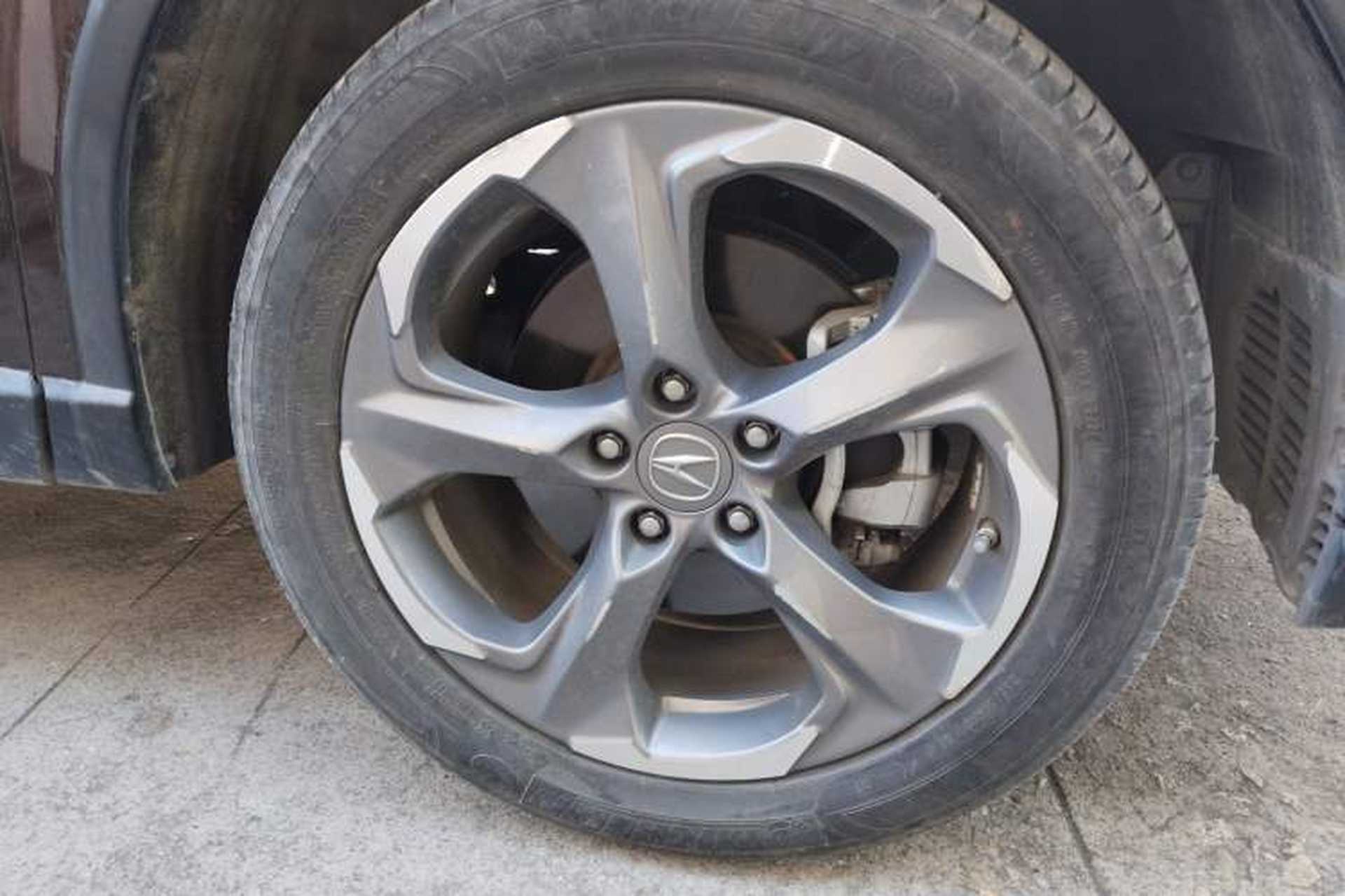 Used Acura CDX 2021 1.5T Two-Wheel Drive Deluxe Edition Right Front Wheel Hub