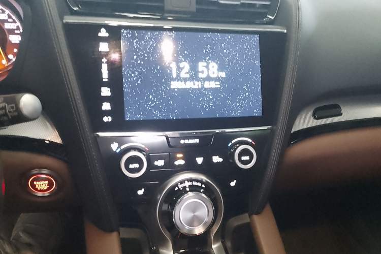 Used Acura CDX 2021 1.5T Two-Wheel Drive Deluxe Edition Audio And AC Panel