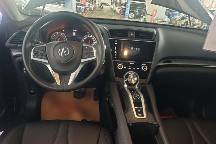 Used Acura CDX 2021 1.5T Two-Wheel Drive Enjoyment Edition Center Console