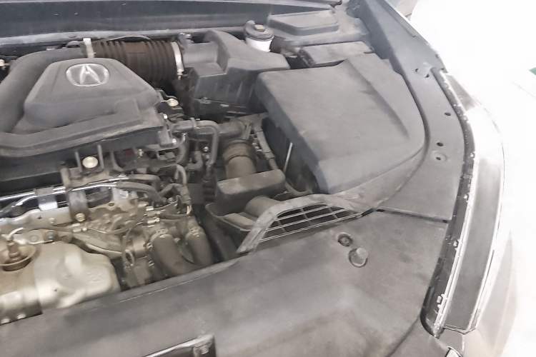 Used Acura CDX 2021 1.5T Two-Wheel Drive Deluxe Edition Engine Bay Left