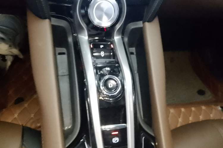 Used Acura CDX 2021 1.5T Two-Wheel Drive Deluxe Edition Gear Lever