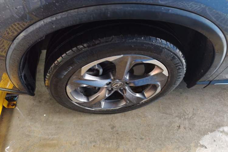 Used Acura CDX 2021 1.5T Two-Wheel Drive Deluxe Edition Left Front Wheel Hub