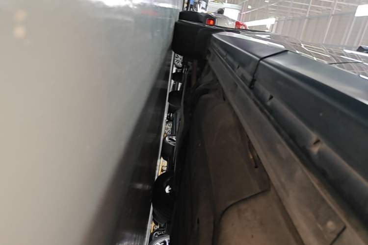 Used Acura CDX 2021 1.5T Two-Wheel Drive Deluxe Edition Left Side Sill