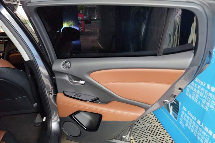 Used Acura CDX 2021 1.5T Two-Wheel Drive Deluxe Edition Right Rear Door Interior
