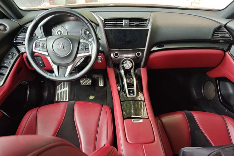 Used Acura CDX 2021 1.5T Two-Wheel Drive Diamond Edition A-Spec Sport Model Center Console