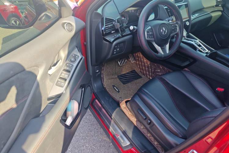 Used Acura CDX 2021 1.5T Two-Wheel Drive Luxury · A-Spec Sport Model Driver Seat