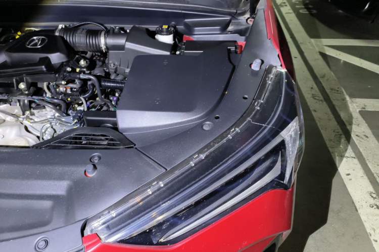 Used Acura CDX 2021 1.5T Two-Wheel Drive Luxury · A-Spec Sport Model Engine Bay Left