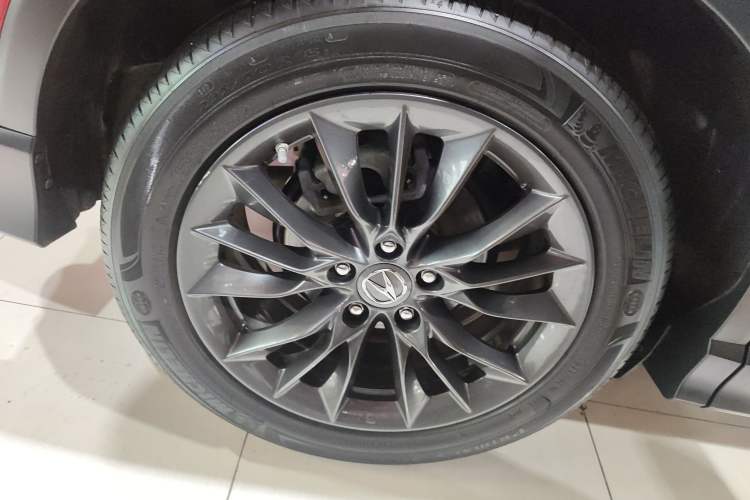 Used Acura CDX 2021 1.5T Two-Wheel Drive Luxury · A-Spec Sport Model Exterior 2