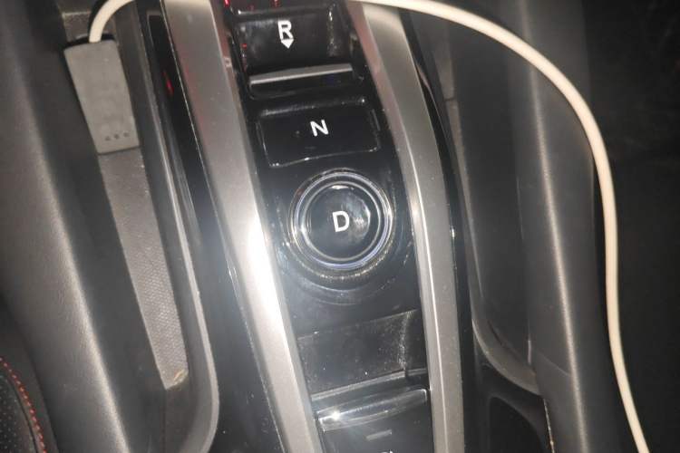 Used Acura CDX 2021 1.5T Two-Wheel Drive Luxury · A-Spec Sport Model Gear Lever
