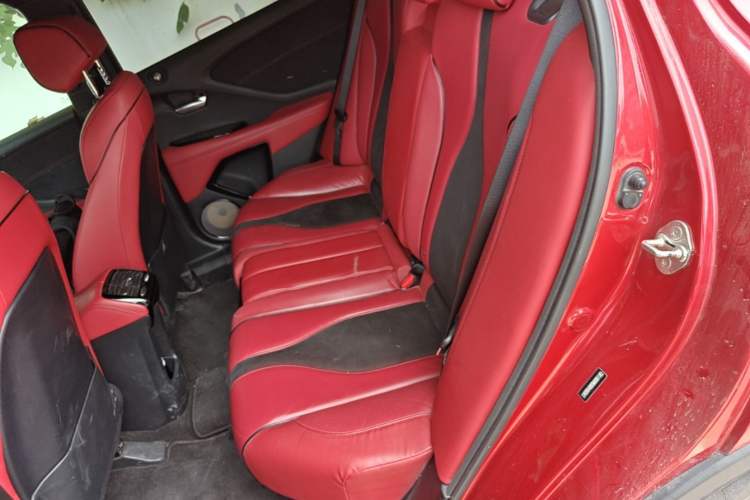 Used Acura CDX 2021 1.5T Two-Wheel Drive Diamond Edition A-Spec Sport Model Left Rear Seat