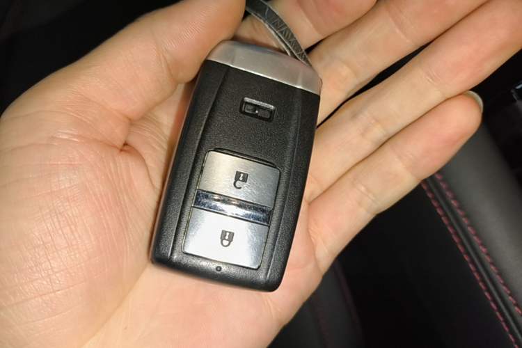 Used Acura CDX 2021 1.5T Two-Wheel Drive Luxury · A-Spec Sport Model Vehicle Key