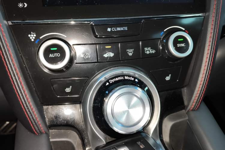 Used Acura CDX 2021 1.5T Two-Wheel Drive Deluxe · A-Spec Smart Safety Sport Model Audio And AC Panel