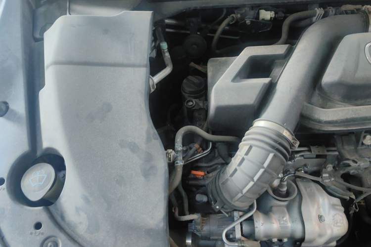 Used Acura CDX 2021 1.5T Two-Wheel Drive Deluxe Edition Engine Bay Right
