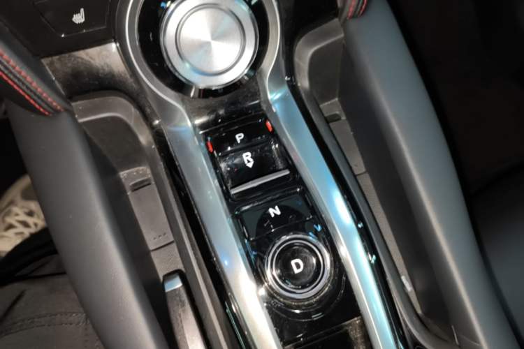 Used Acura CDX 2021 1.5T Two-Wheel Drive Deluxe · A-Spec Smart Safety Sport Model Gear Lever