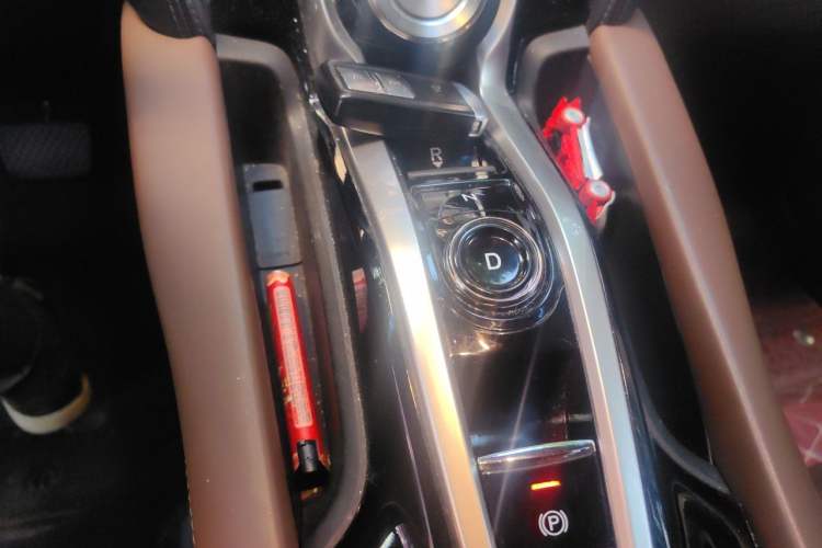 Used Acura CDX 2021 1.5T Two-Wheel Drive Deluxe Edition Gear Lever