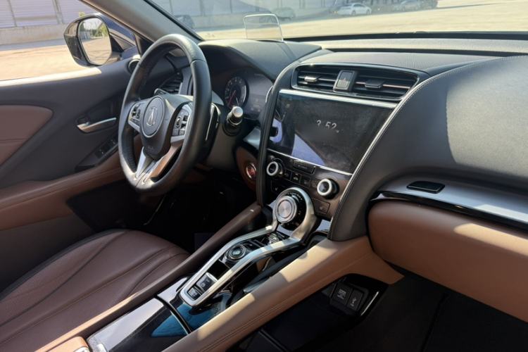 Used Acura CDX 2021 1.5T Two-Wheel Drive Deluxe Edition Interior 3