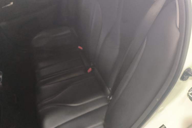 Used Acura CDX 2021 1.5T Two-Wheel Drive Enjoyment Edition Interior 4