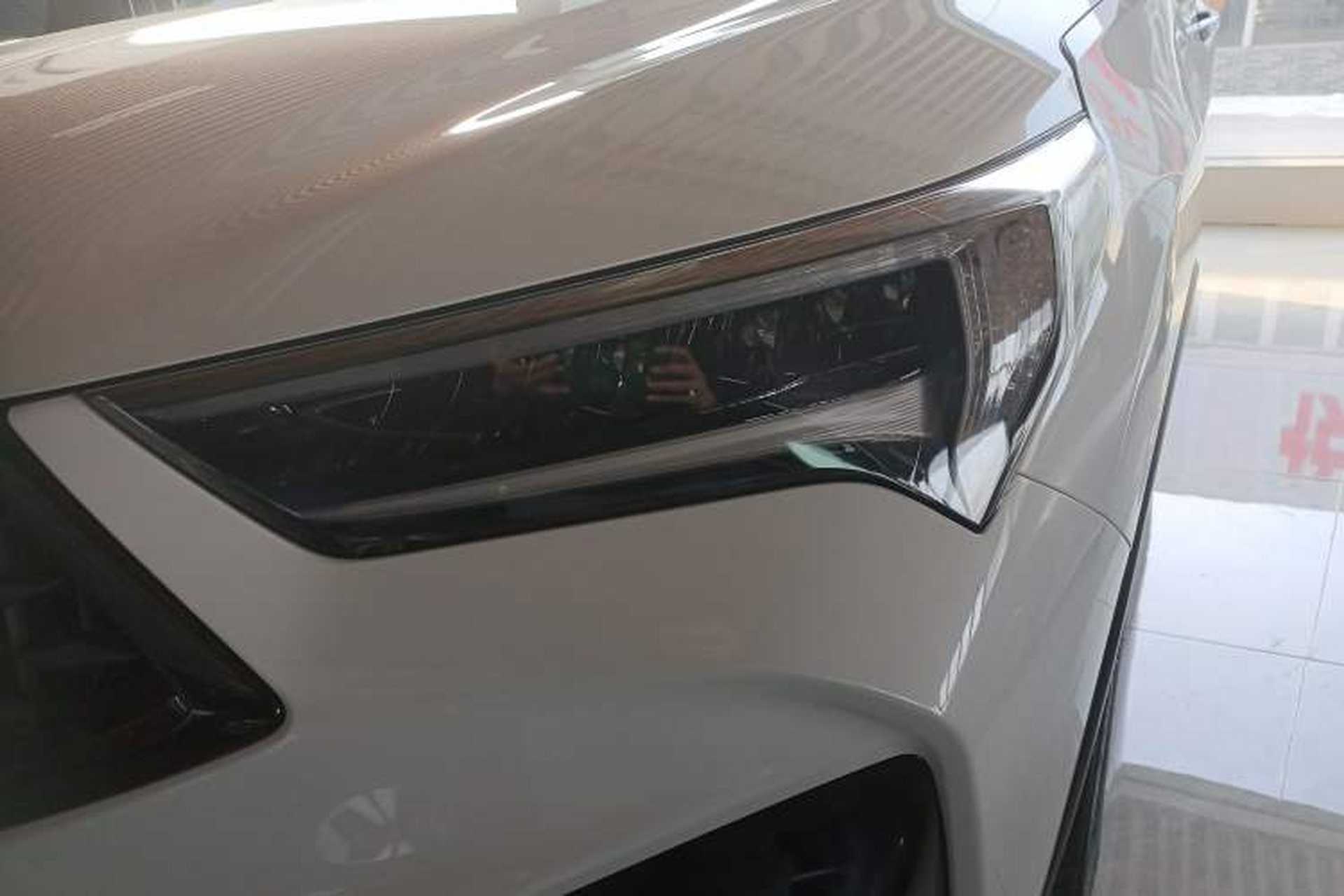 Used Acura CDX 2021 1.5T Two-Wheel Drive Deluxe · A-Spec Smart Safety Sport Model Left Front Headlight