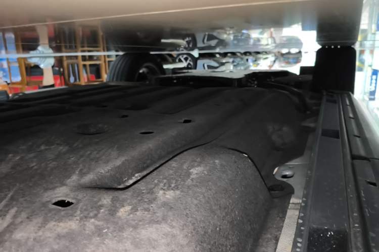 Used Acura CDX 2021 1.5T Two-Wheel Drive Deluxe · A-Spec Smart Safety Sport Model Left Side Sill