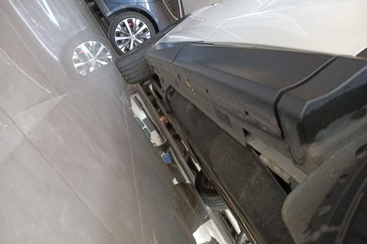 Used Acura CDX 2021 1.5T Two-Wheel Drive Deluxe · A-Spec Smart Safety Sport Model Left Side Sill