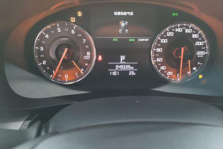 Used Acura CDX 2021 1.5T Two-Wheel Drive Deluxe Smart Safety Edition Odometer Close Up