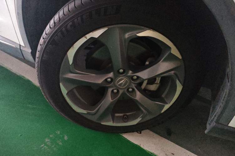 Used Acura CDX 2021 1.5T Two-Wheel Drive Enjoyment Edition Right Front Wheel Hub