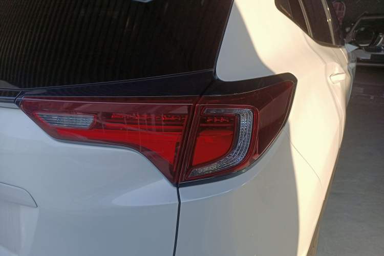 Used Acura CDX 2021 1.5T Two-Wheel Drive Deluxe · A-Spec Smart Safety Sport Model Right Rear Taillight