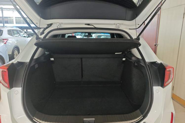 Used Acura CDX 2021 1.5T Two-Wheel Drive Deluxe Edition Trunk
