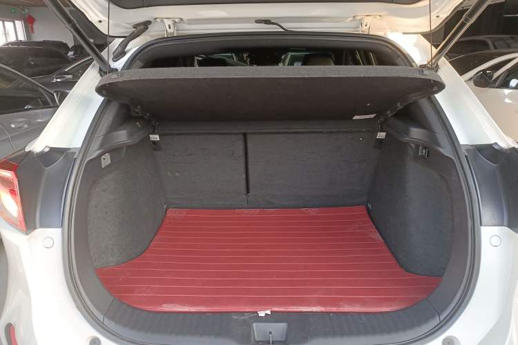 Used Acura CDX 2021 1.5T Two-Wheel Drive Deluxe · A-Spec Smart Safety Sport Model Trunk