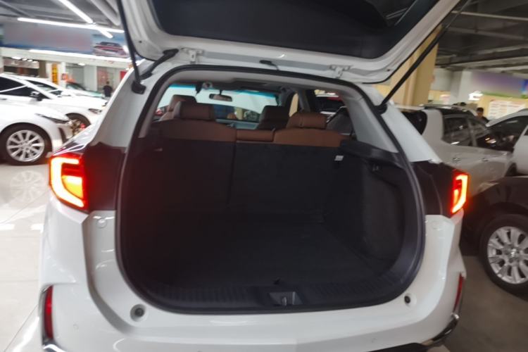 Used Acura CDX 2021 1.5T Two-Wheel Drive Deluxe Edition Trunk