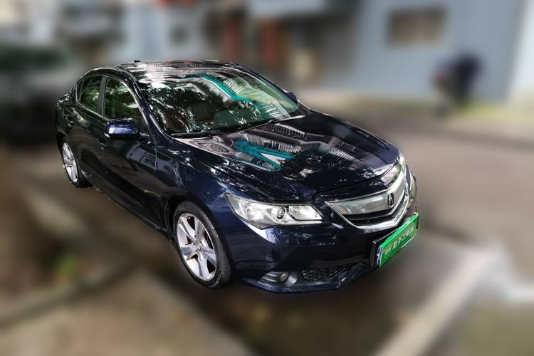 Used Acura ILX 2013 2.0L Elite Edition Front Right 45 Deg