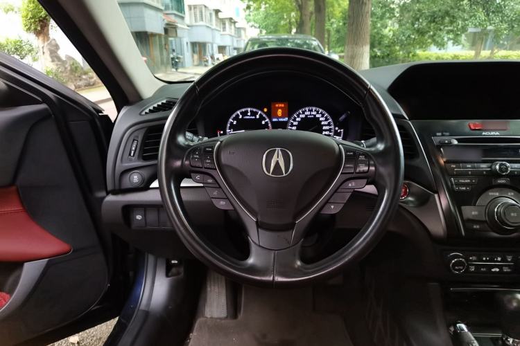 Used Acura ILX 2013 2.0L Elite Edition Steering Wheel