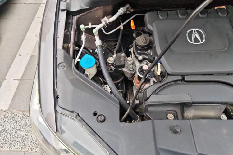 Used Acura ILX 2013 1.5L Hybrid Engine Bay Right